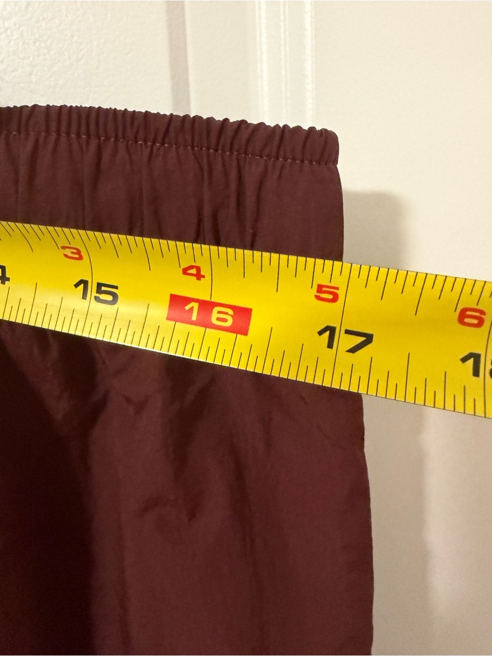 Nike Women’s Sportswear Essential Woven High-Waisted Wide-Leg Pants Maroon Large - Picture 9 of 12
